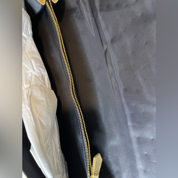 Clutch - Picture 5 of 6